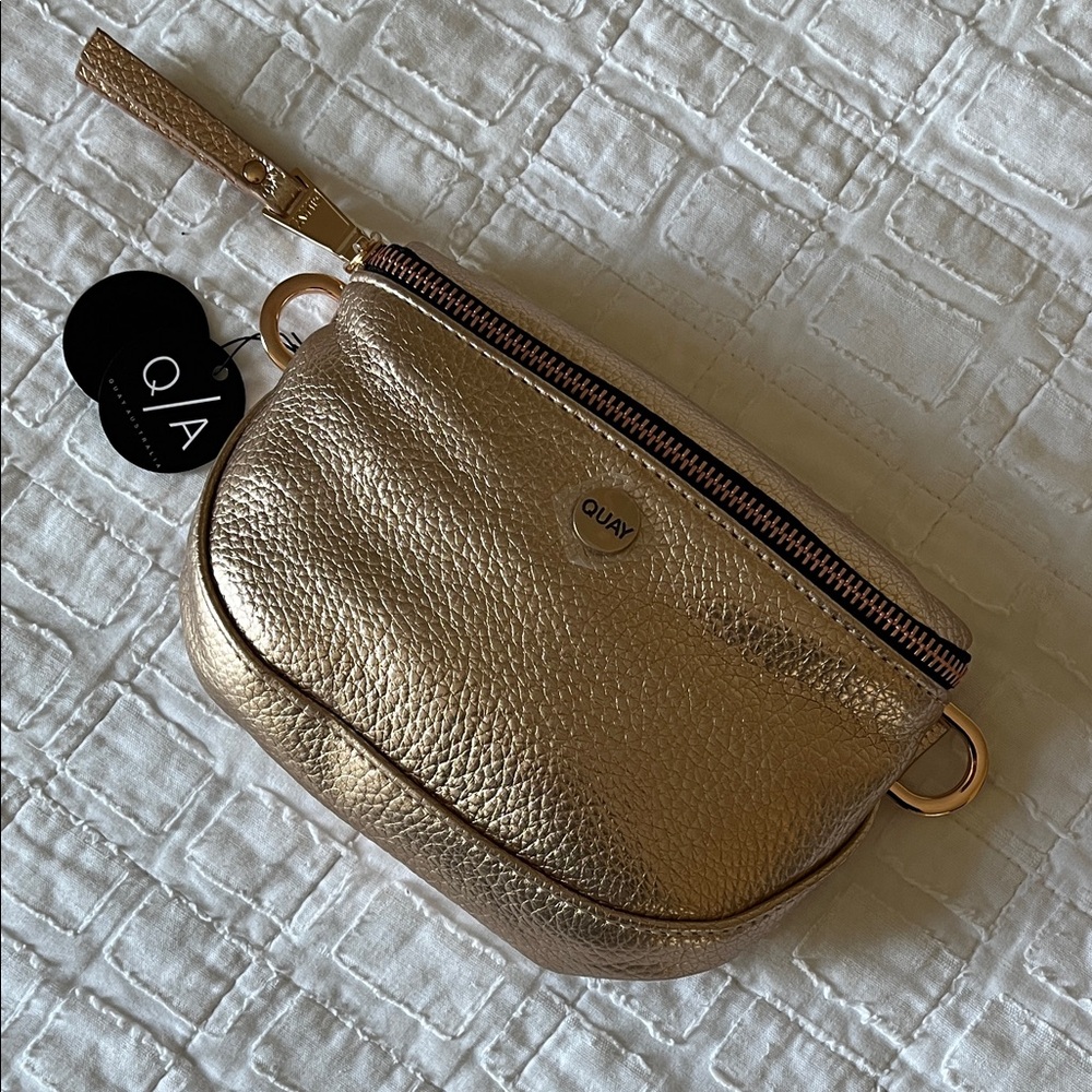 Quay Australia Rose Gold Bum Bag - Picture 4 of 10